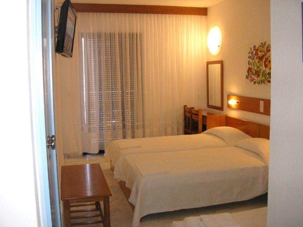 Danae Hotel Limenas  Zimmer foto